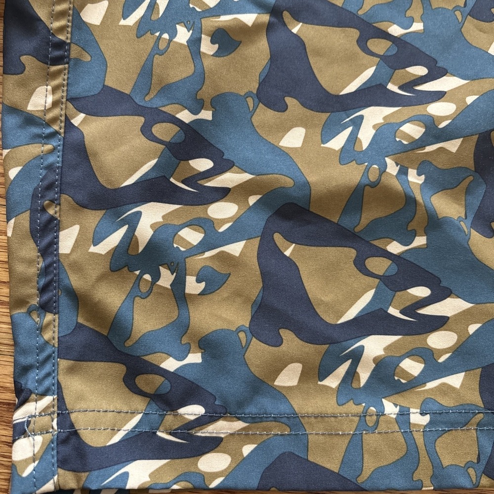 GRUNDENS Board Shorts - Fish Head Butternut Camo UPF 50 Quick Dry - Picture 3 of 7